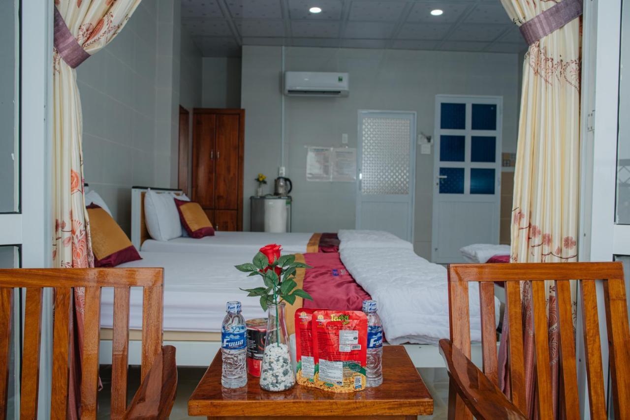 Hiep Hoa Hotel Chau Doc Exterior foto